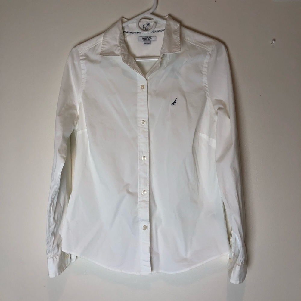 ✨Nautica✨ Button-down - Picture 3 of 8